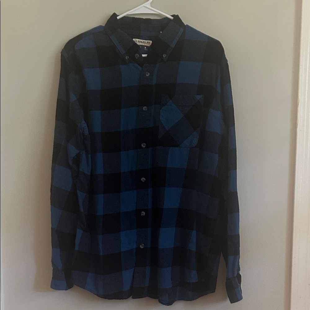 Magellan Outdoors Classic Fit Navy and Black Checkered Men's Shirt